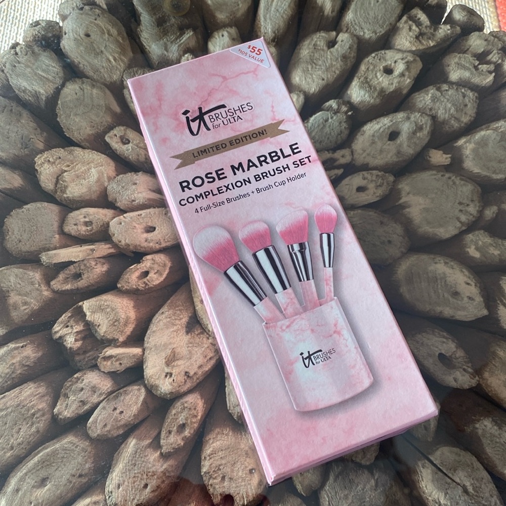 It Cosmetics makeup brushes for Ulta
